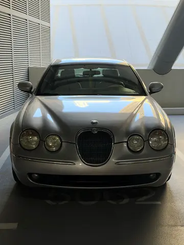 صورة 2 لـ 2005 Jaguar S-TYPE