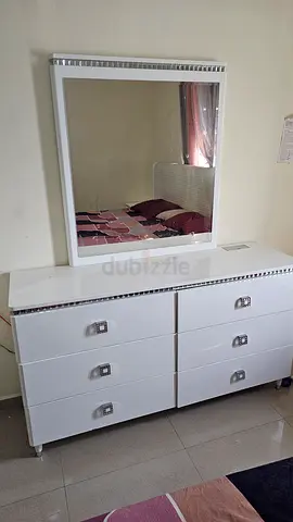 Bedroom set
