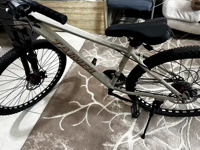 Bicycle Taimeil company barely used and only left side thumb gear is broken price is also negotiable