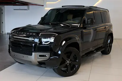 2025 Defender dynamic 110 HSE P400 | AL TAYER WARRANTY + SERVICE CONTRACT  GCC I FULL PPF