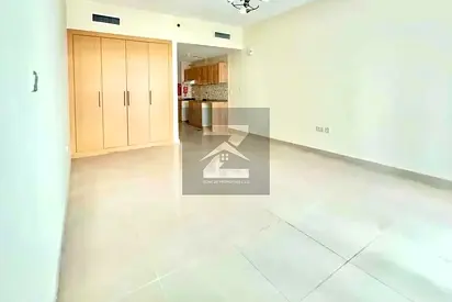 Good Investment! Huge Studio in Prime Location