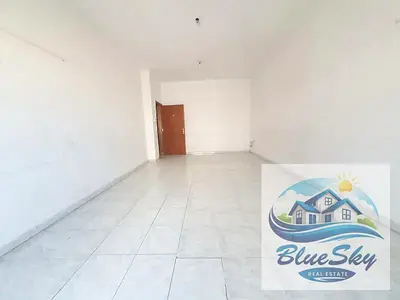 Low price 1bhk with balcony 2bathroom close to Park just for rent 30K