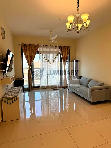 Luxurious- open view - Close kitchen- bigger Size - Ready to Move