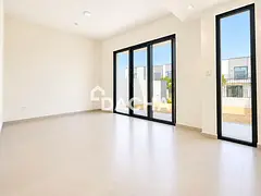 Single Row | Unfurnished | Available September