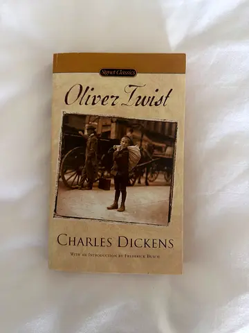 Oliver Twist by Charles Dickens Signet Classics Edition