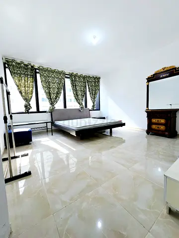 Cornish hotel beside furnished single male room