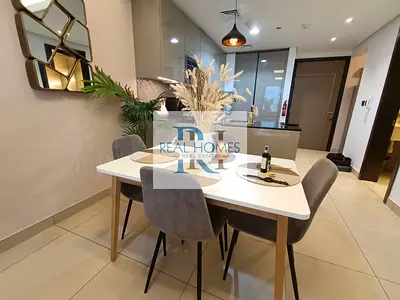 Luxury Living | With Maid Room| Vacant On Transfer