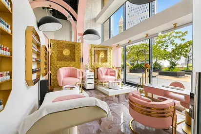 Established Ladies Salon | Vacant | Prime Location