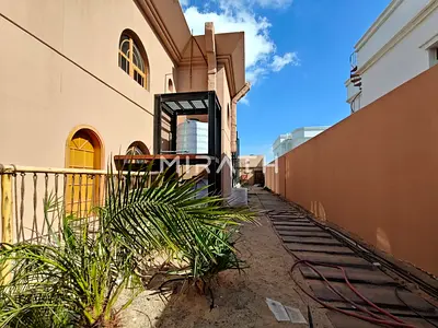Commercial Space | Prime | Ideal for Hospitals