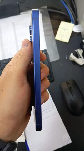 Blue Samsung Galaxy S25 - Slim Frame, Good Condition