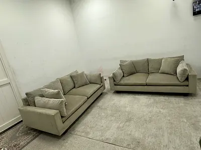 Looks great condition west elm 4 seater sofa