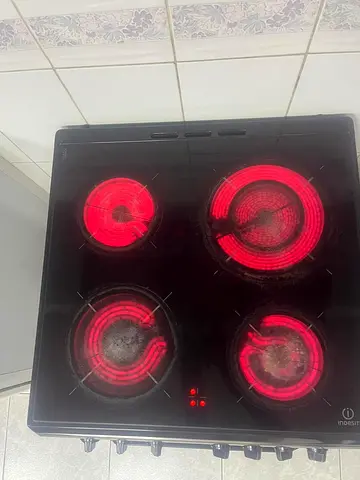 Used Indesit 4-Burner electrical oven