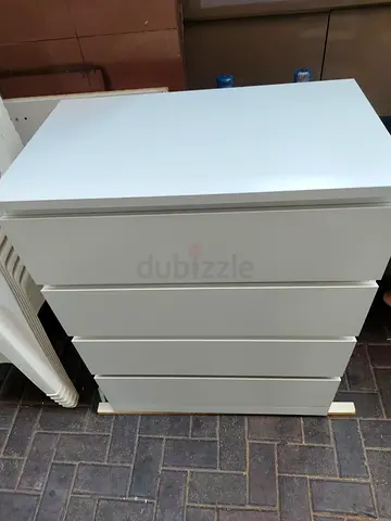White 4-Drawer Chest / Dresser - Simple Modern Design