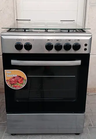 Westpoint gas cooker, size 60x60cm all burners in properly working condition.