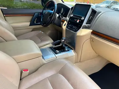 صورة 15 لـ 2017 Toyota LAND CRUISER