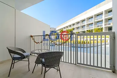 VACANT | LUXURY | DOUBLE BALCONY w. GARDEN VIEWS