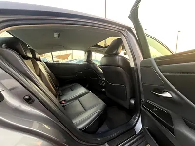 2021 Lexus ES-SERIES 照片 16