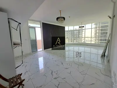 Prime location - Immediate occupancy - Close to all services - Free parking - Free swimming pool -