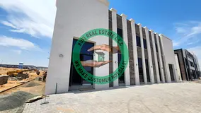 Prime Ground Floor Warehouse | 10,000 Sq. Ft. | Business Ready