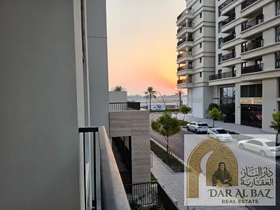 **First Tenant | Luxury 2BHK with Free Parking, Gym, Pool, Built-in Wardrobes, 2 Balconies, Spaciou