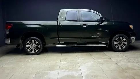 2013 Toyota TUNDRA — миниатюра 16