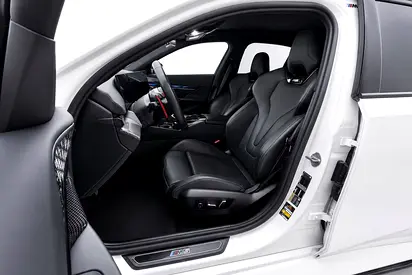 2025 BMW M5 缩略图 9