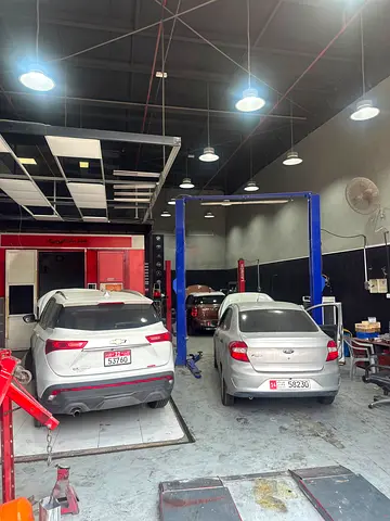 Well running Auto Garage for sale or lease with free car parking facilities
