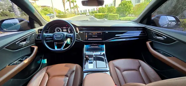 2019 AUDI Q8 — фото 7