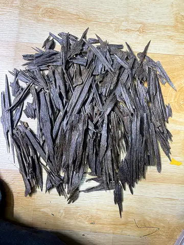 Natural Agarwood (Oud) Chips for Incense and Home Fragrance - Lot