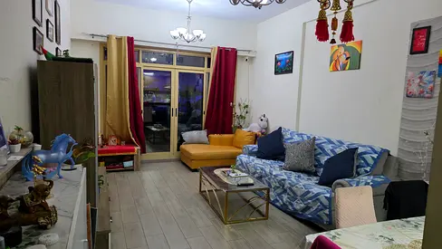 1BHK Flat available for Flatmate Sharing basis in DSO opposit to silicon Central Mall