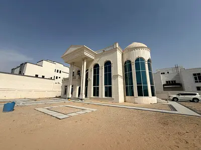 Brand New Modern Style Luxury 5 BR Villa | Ready to Move in