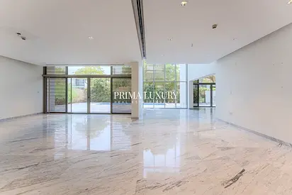 Luxury | Contemporary Villa | Vacant