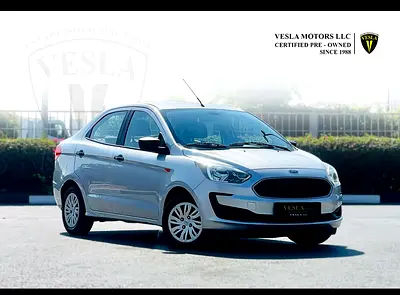 UNLIMITED MILEAGE WARRANTY / SEDAN + BLUETOOTH + USB + POWER LOCKS / IN HOUSE FINANCE