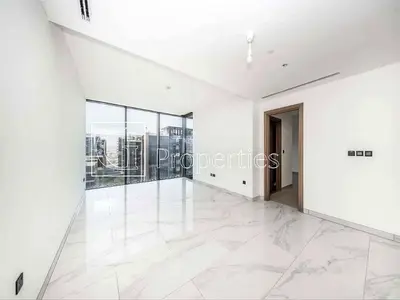 Waterfront 1BR | Stunning Views | Best Deal