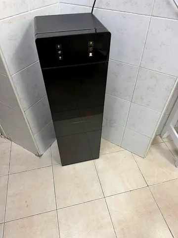 Zenzres water dispenser bottom loading water like new 350 dhs.