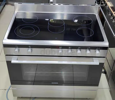 Siemens brand very good condition electric cooker good working 5 hubs without Isshue 90/60cm