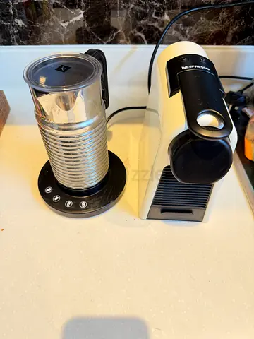 Nespresso Essenza Mini Coffee Machine with Aeroccino Milk Frother