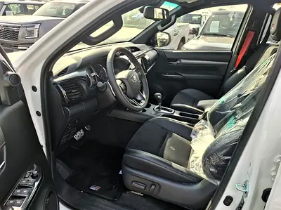 صورة 7 لـ 2025 Toyota HILUX