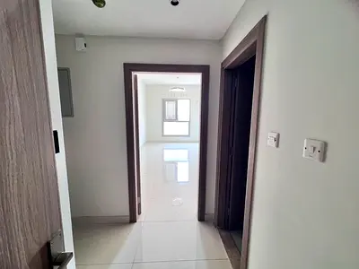 تاني ساكن تشطيبات مودرن حديثه _غرفه ماستر _صاله منفصله _خزائن بالحائط _بلكونه اطلاله مفتوحه