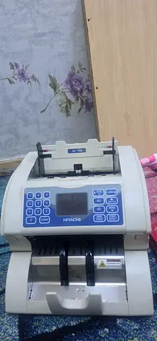 Cash counter Hitachi IH 100