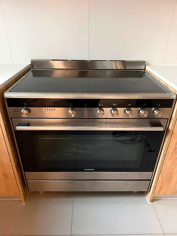 Siemens iQ 700 electric cooker 90 by 60