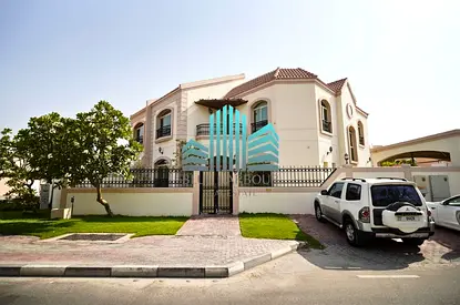 LUXURIOS 4 PLUS MAID VILLA WITH PRIVATE POOL | CLOSE TO BURJ AL ARAB