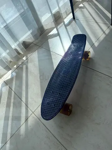 Used blue plastic cruiser skateboard / penny board - good condition