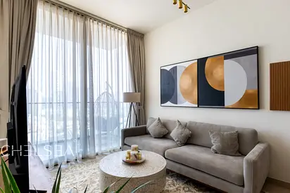READY TO MOVE | FULLY FURNISHED | MID-FLOOR