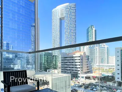 Stunning 1BR | Modern Living | Vacant