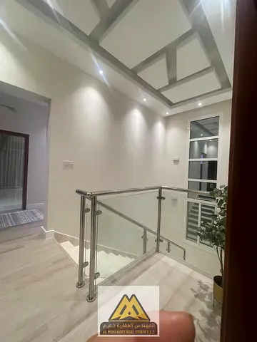 للبيع فيلا فاخرة مفروشة بالكامل | 5 غرف ماستر | فرش فندقي | الياسمين – عجمان
