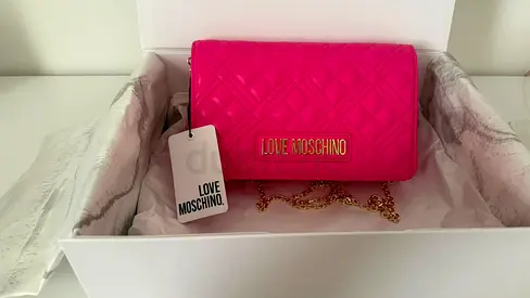 Love Moschino Pink Quilted Crossbody Bag – Brand New, AED 335 (Negotiable)