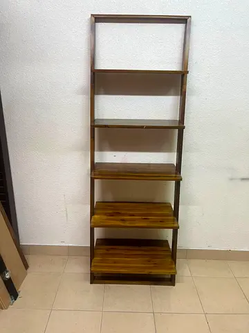 Wooden Leaning Ladder Shelf — 6-Tier Storage Display Unit