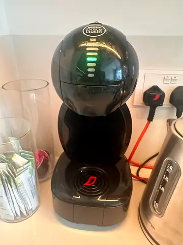 Nescafé Dolce Gusto Capsule Coffee Machine - Good Working Condition