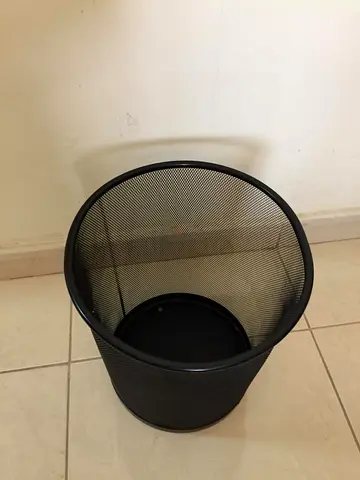 Black Mesh Wastebasket Waste Paper Bin